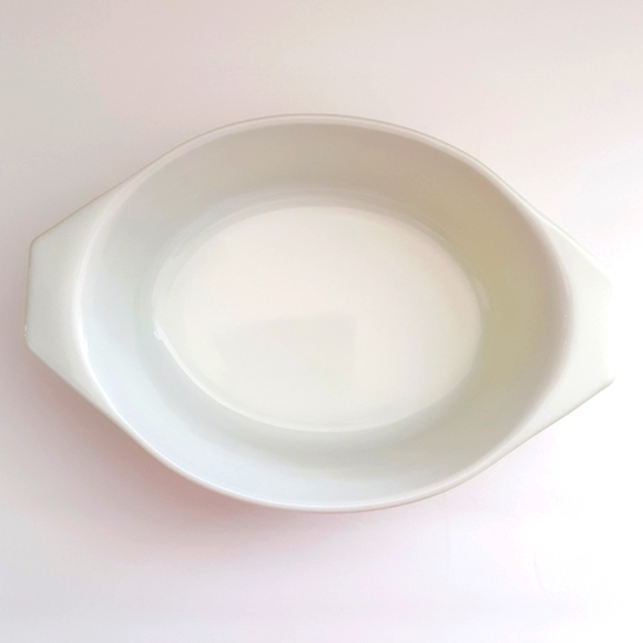 Pyrex Verde Casserole - Picture 4 of 8